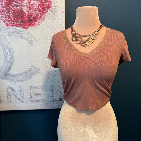 Tops/T-Shirts/Tanks👚 - - Picture 1 of 5